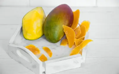 Can You Eat Mangos with Braces? [Explained]